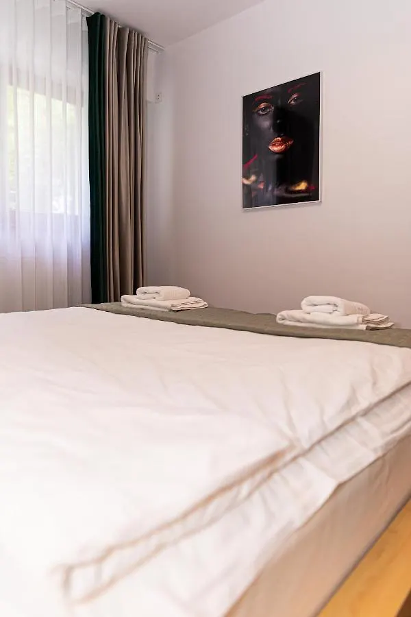 One Bedroom Near Floreasca Park 부쿠레슈티 루마니아